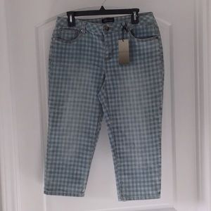 Denim gingham capri pants
